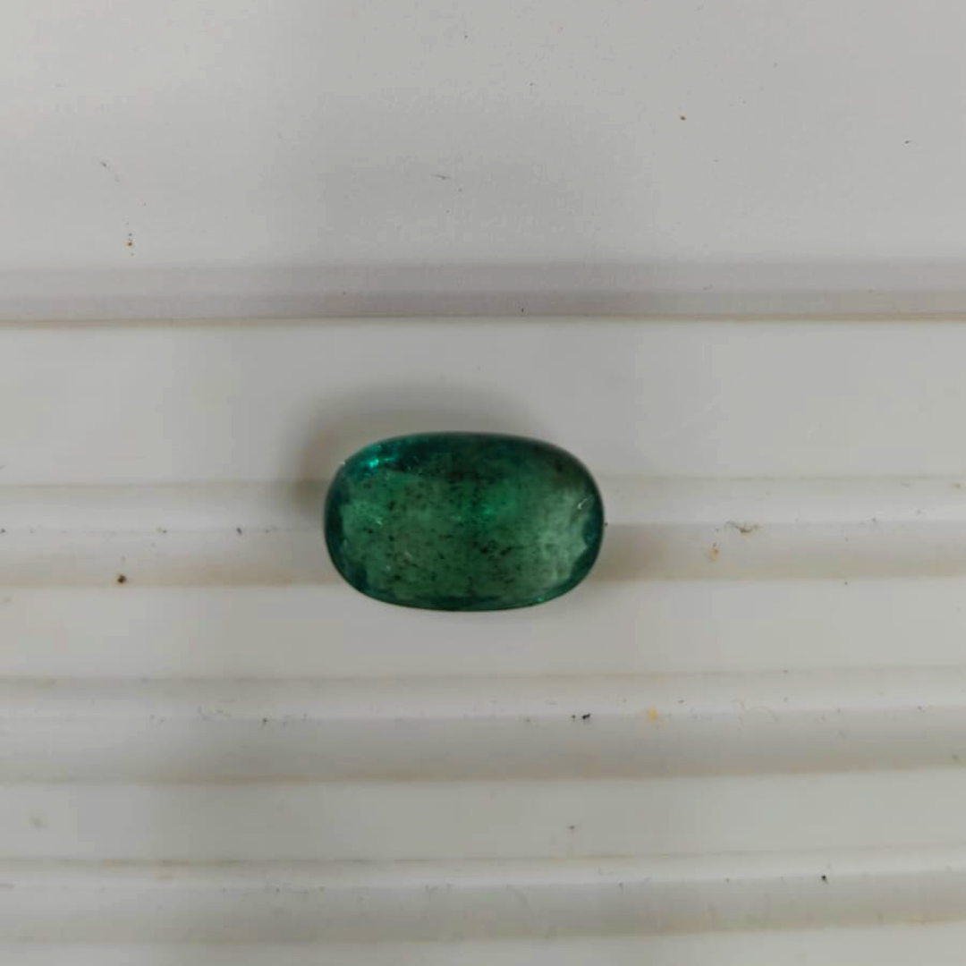 Natural Certified Emerald Gemstone - 1.09g & 5.99 Ratti