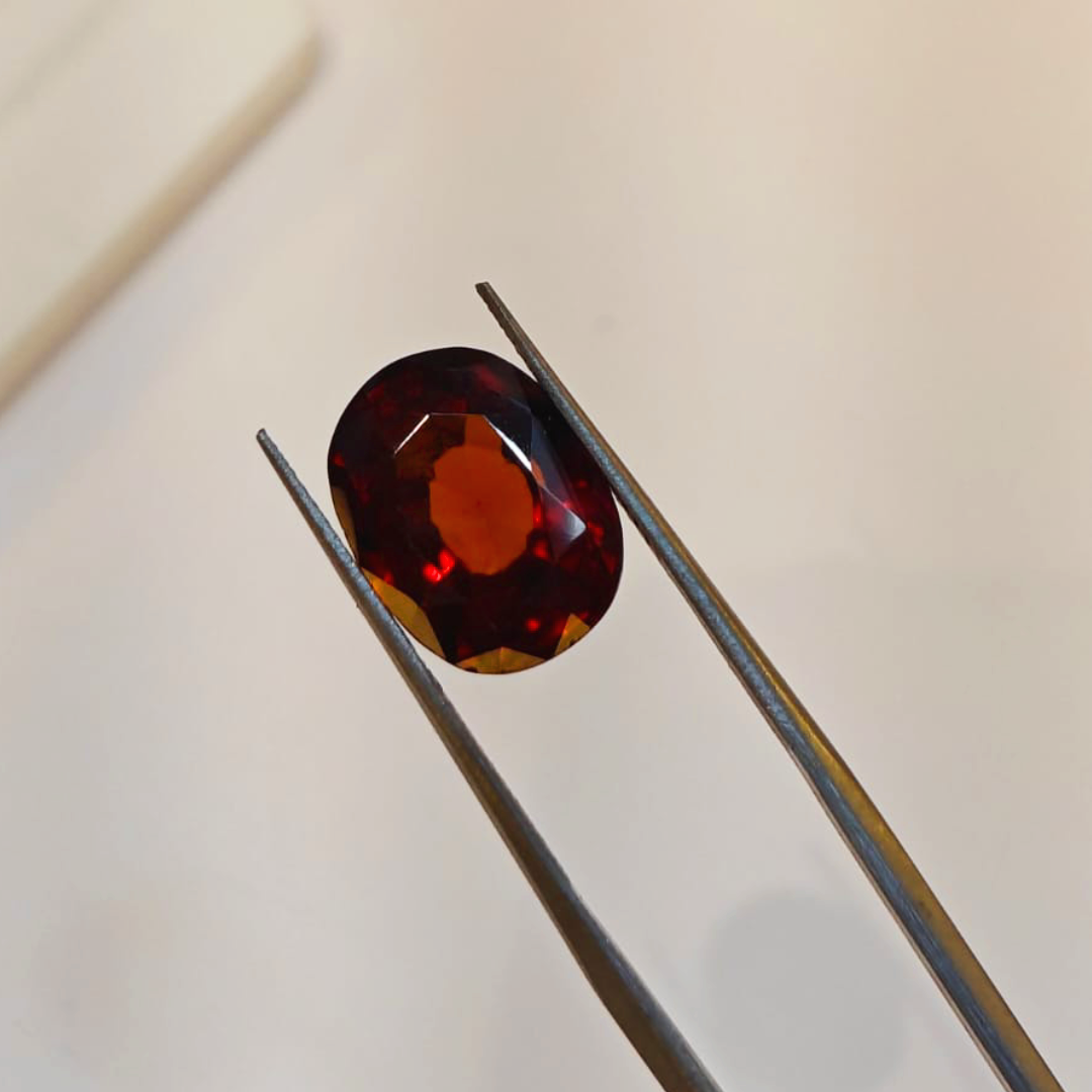 Natural Certified Hessonite Gomed Stone – 1.68g & 9.24 Ratti