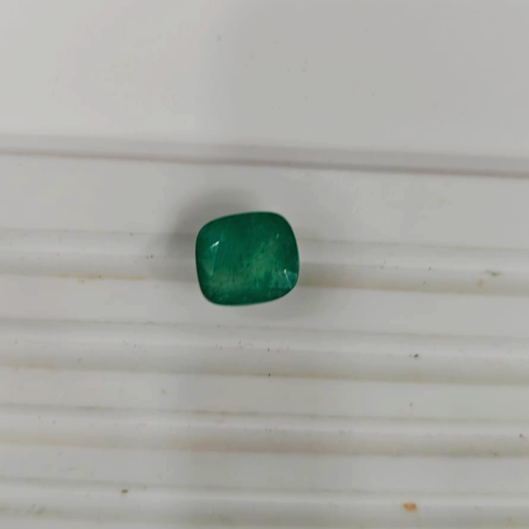 Certified Natural Emerald Stone - 1.27g & 6.98 Ratti