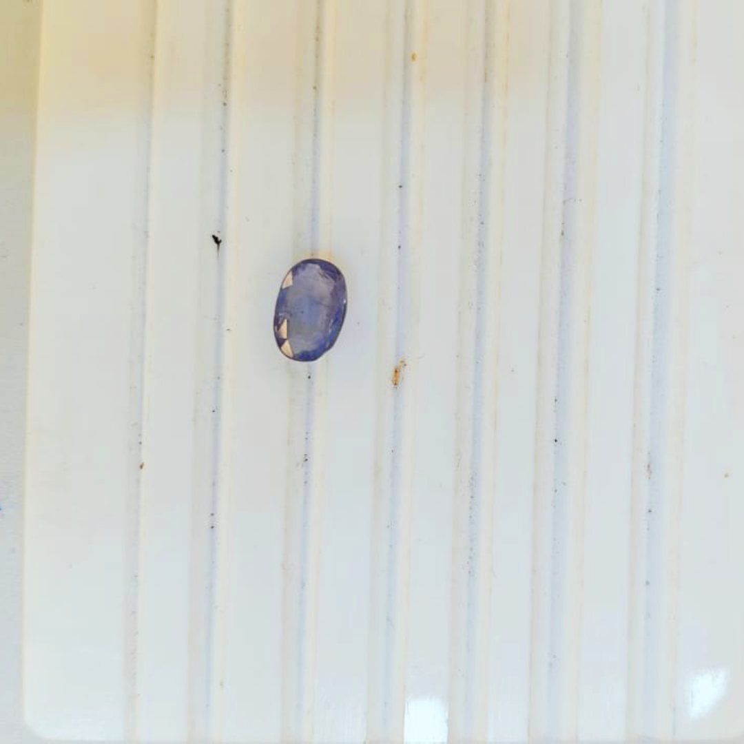 Natural Blue Sapphire – 0.64g & 3.52 Ratti