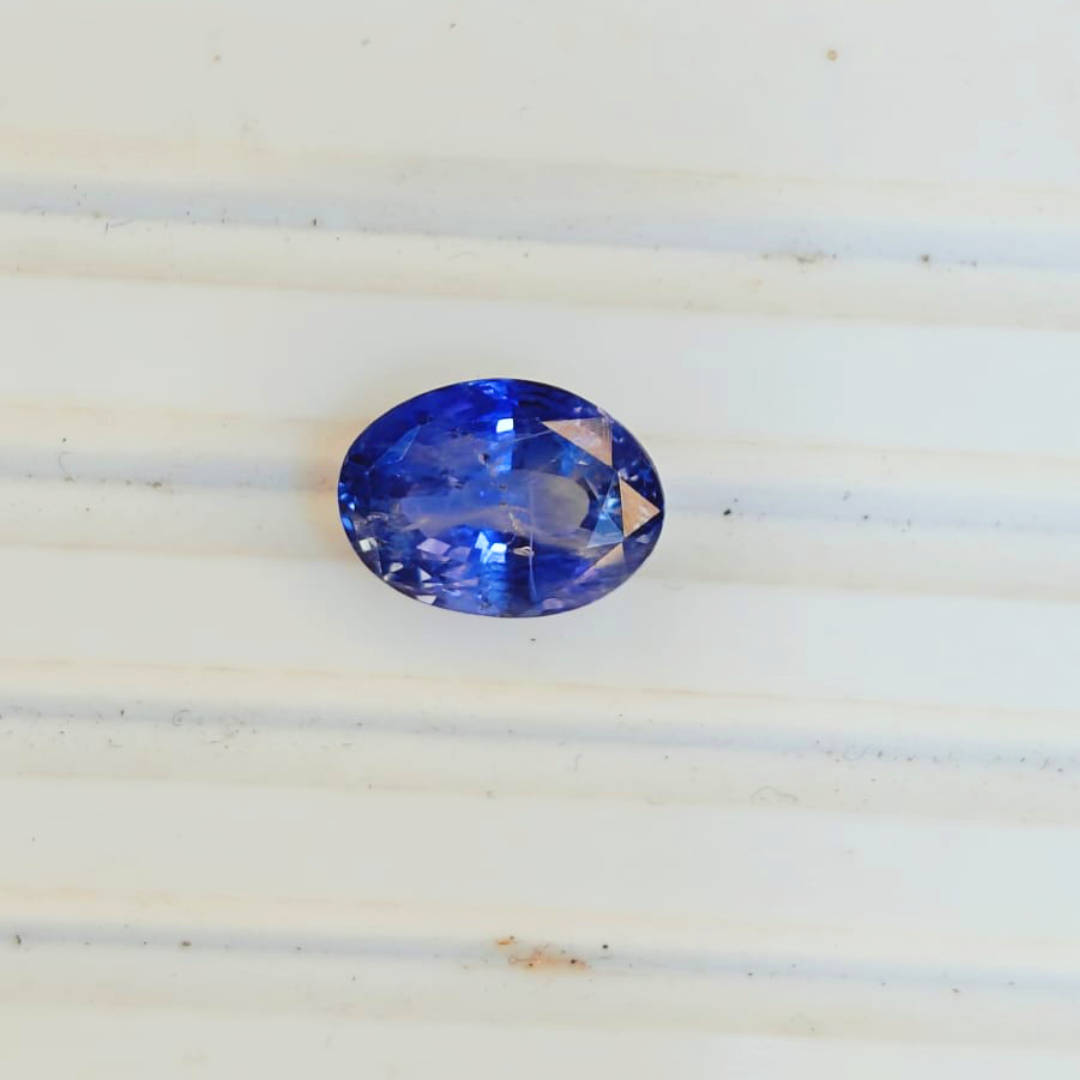Darshani product editing template (65) Natural Blue Sapphire – 6.82g & 6.82 Ratti