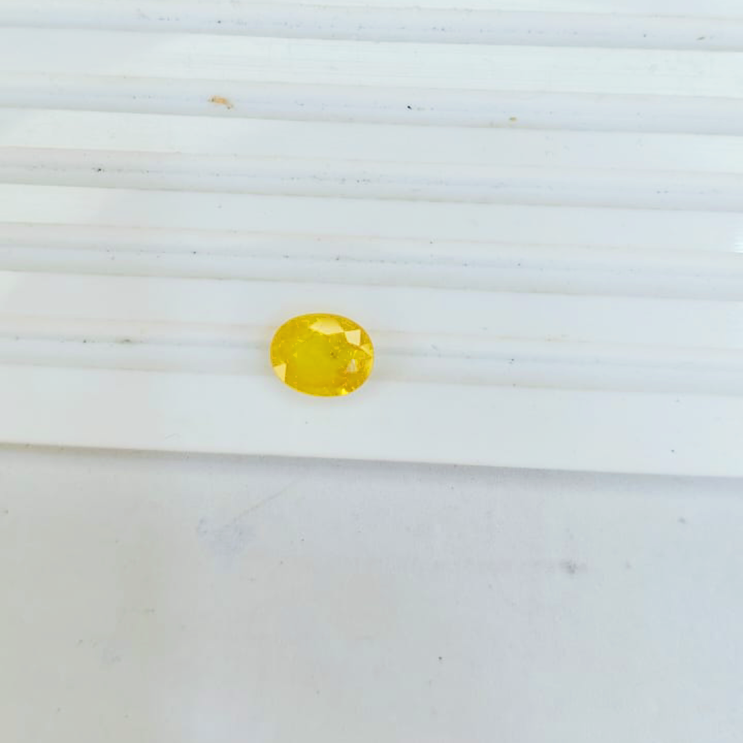 Natural Yellow Sapphire – 1.13g & 6.21 Ratti