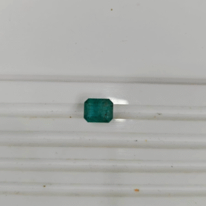 Certified Natural Emerald Gemstone - 0.89g & 4.89 Ratti