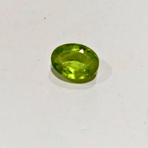 1 Paridot – 1.25g & 6.87 Ratti