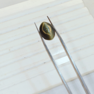 Darshani product editing template (15) Natural Cat’s Eye Stone – 1.15g & 6.32 Ratti